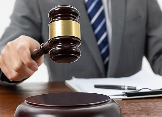 Как проверить подали ли на вас в суд: краткая и удобная инструкция